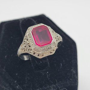 10K White Gold Ruby Vintage Ring